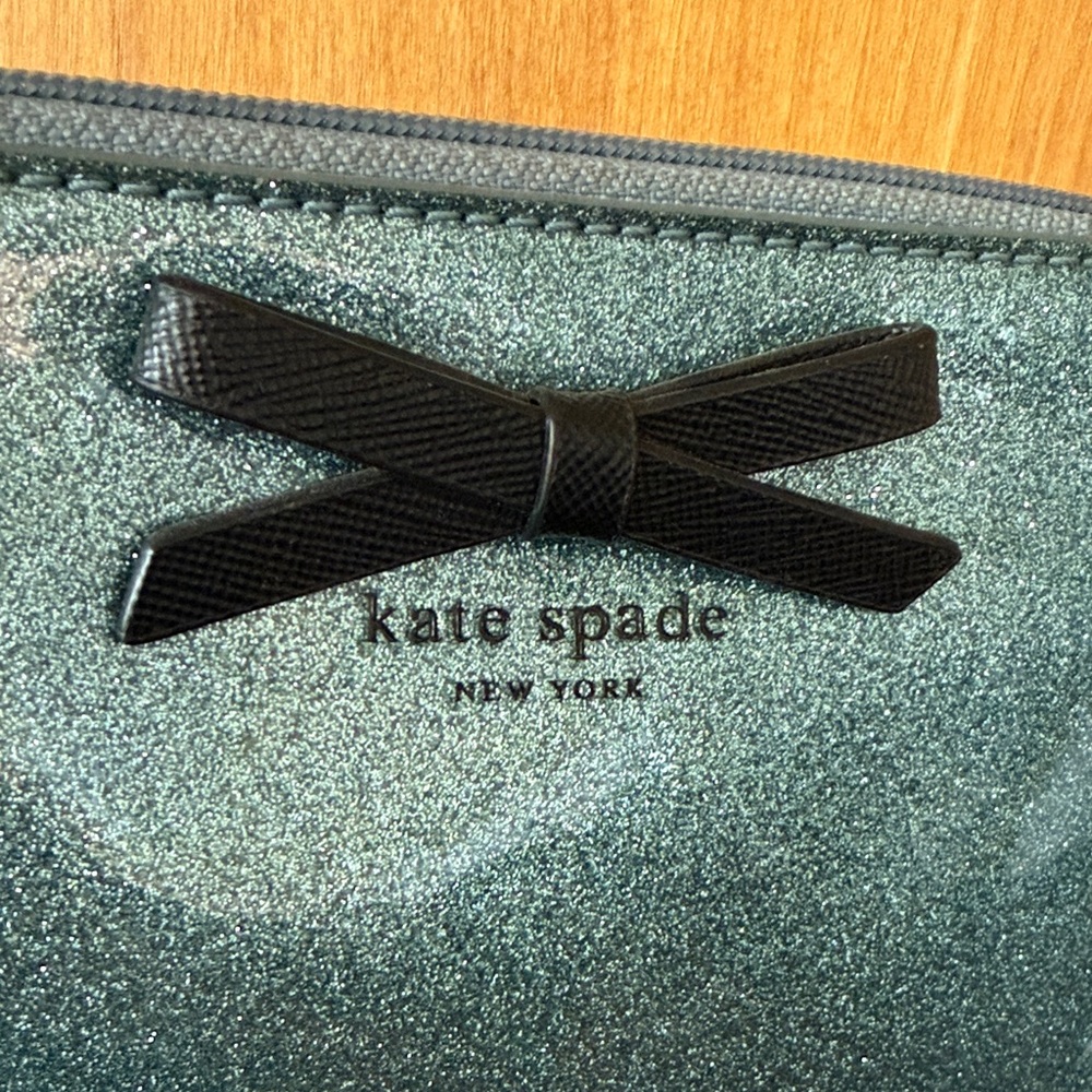 kate spade blue glitter crossbody with black bow - Picture 2 of 8